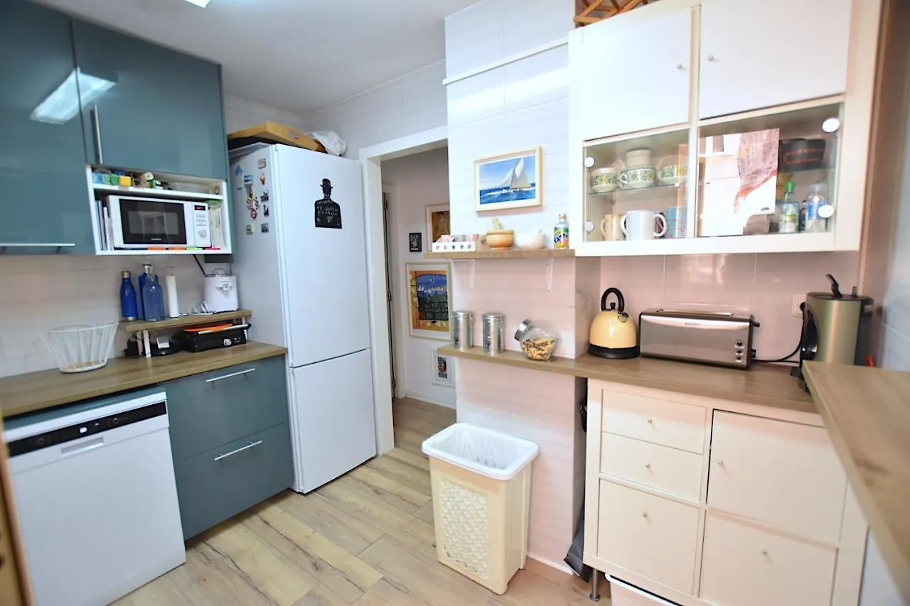 Проживание в семье Habitacion En Apartamento De Diseno Малага