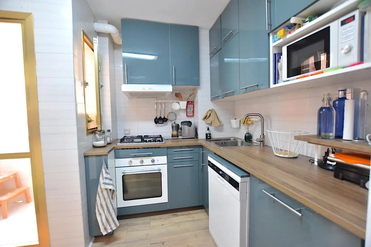 Habitacion En Apartamento De Diseno Малага Проживание в семье